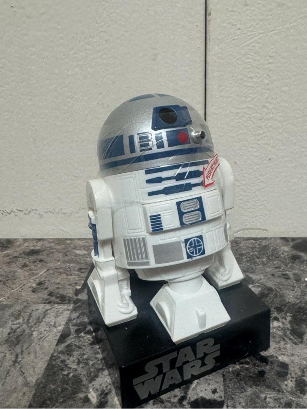 Star Wars R2D2 Dispenser For Candy Collectible New